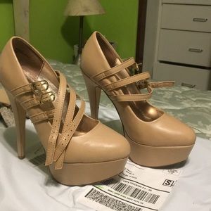 Tan Anne Michelle heels